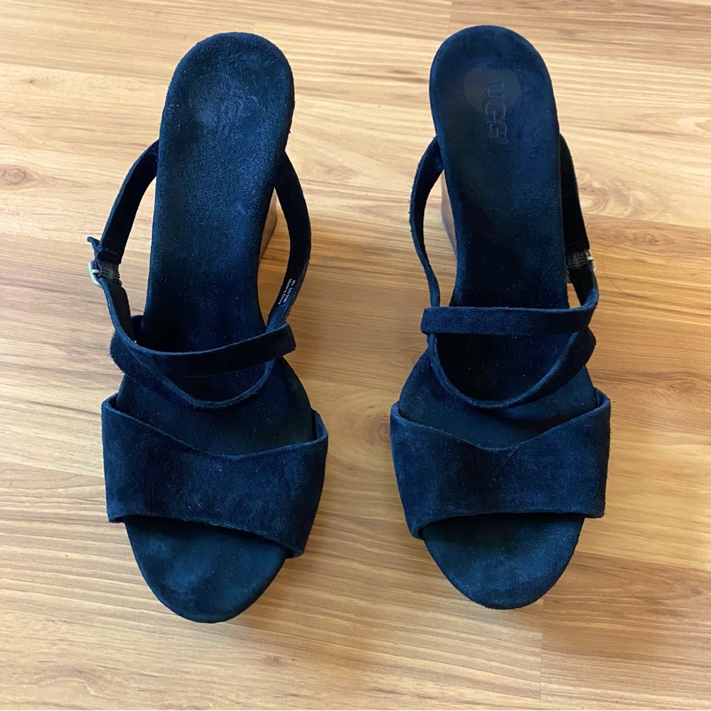 Ugg Women’s Jullita II Wedge Black Suede Cross Straps Stacked Heel Sandals Sz9.5 - Picture 2 of 9